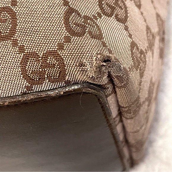 GUCCI Monogram Tote - Picture 7 of 13